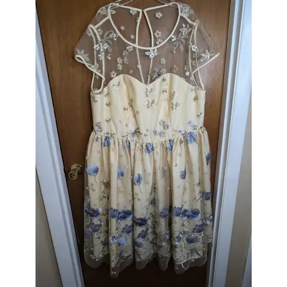 Magnolia Park Floral Dress - Picture 1 of 4